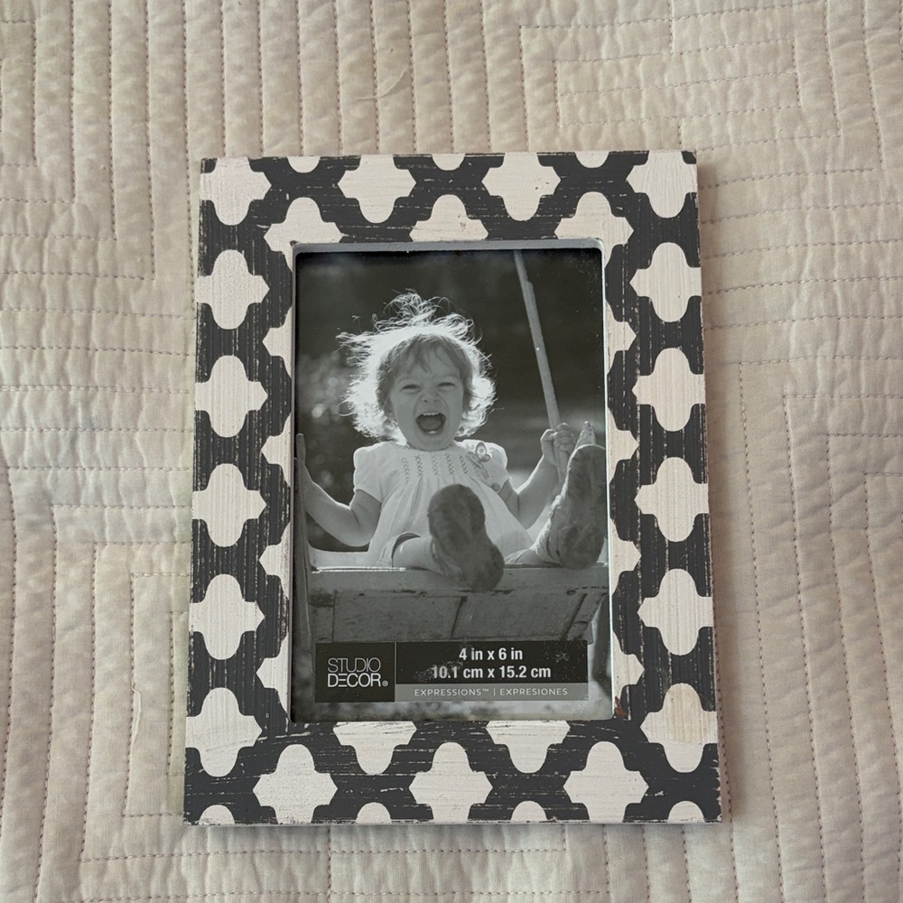 Studio Decor Grey and White Geometric Picture Frame